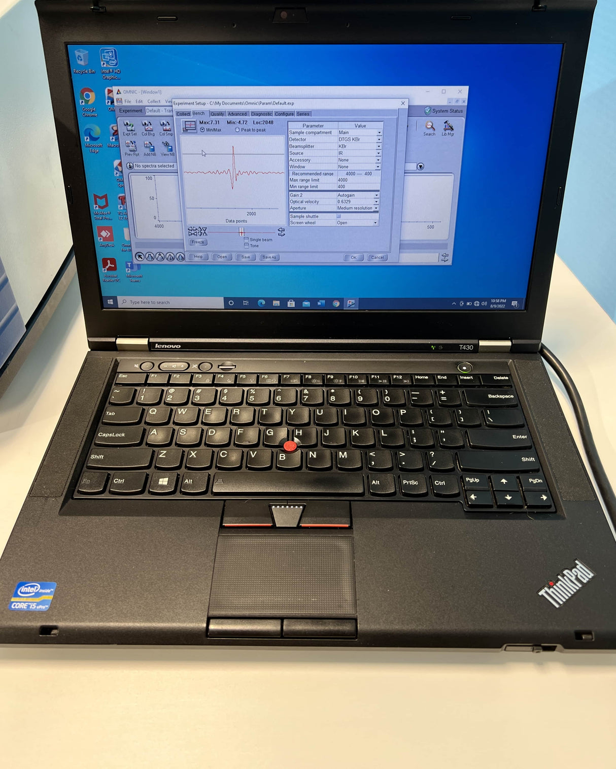 (IS10-Base) Thermo Nicolet IS10 FTIR, Laptop View