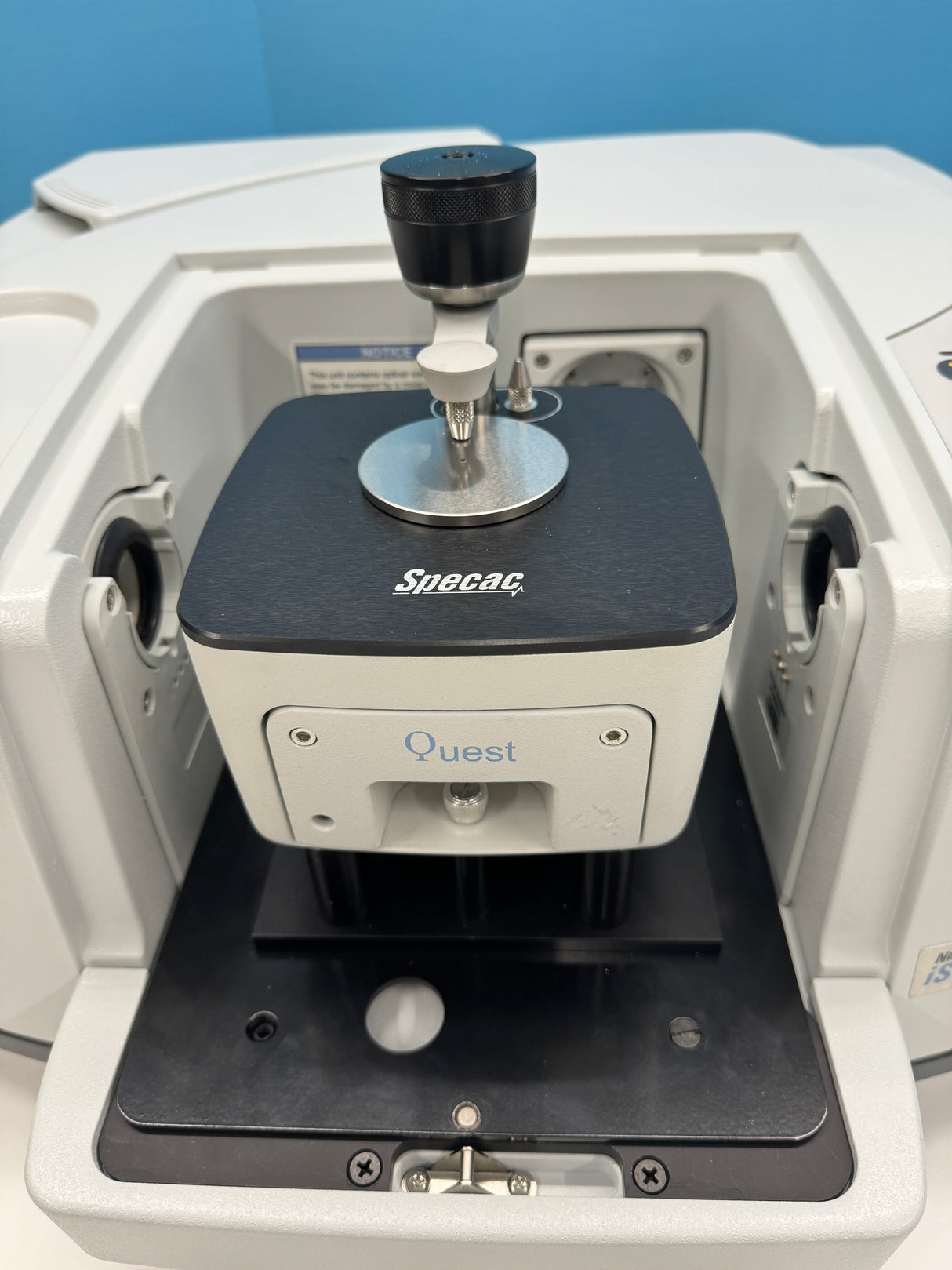 Thermo IS10 FTIR with Quest Diamond ATR