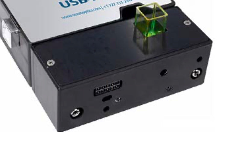 (USB-ISS-VIS) USB4 and USB2 Direct-attach cuvette holder, VIS-NIR source